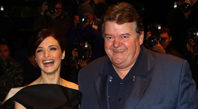 Robbie Coltrane ir Rachel Weisz